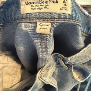 Abercrombie & Fitch Curve Love Denim